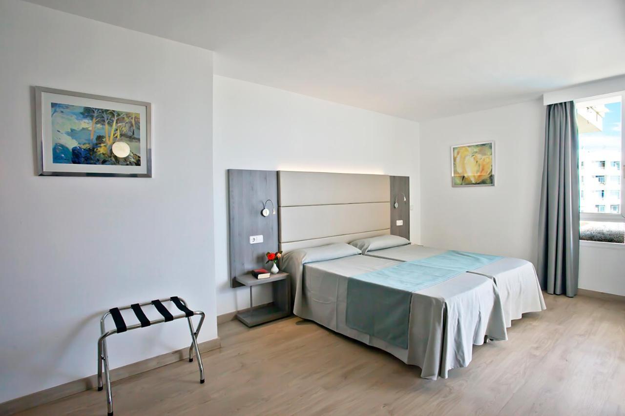 Aparthotel Playa Dorada 3*
