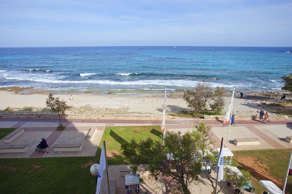 Playa Dorada 3*